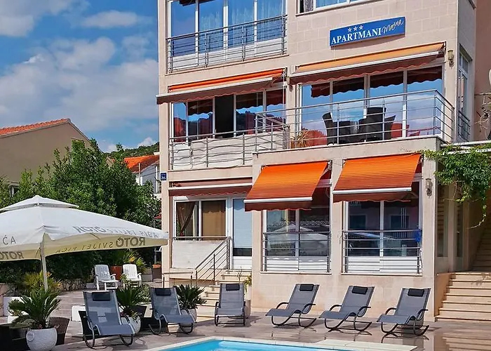 Apartments Marina