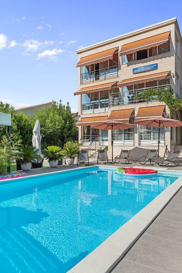 Marina Apartment *